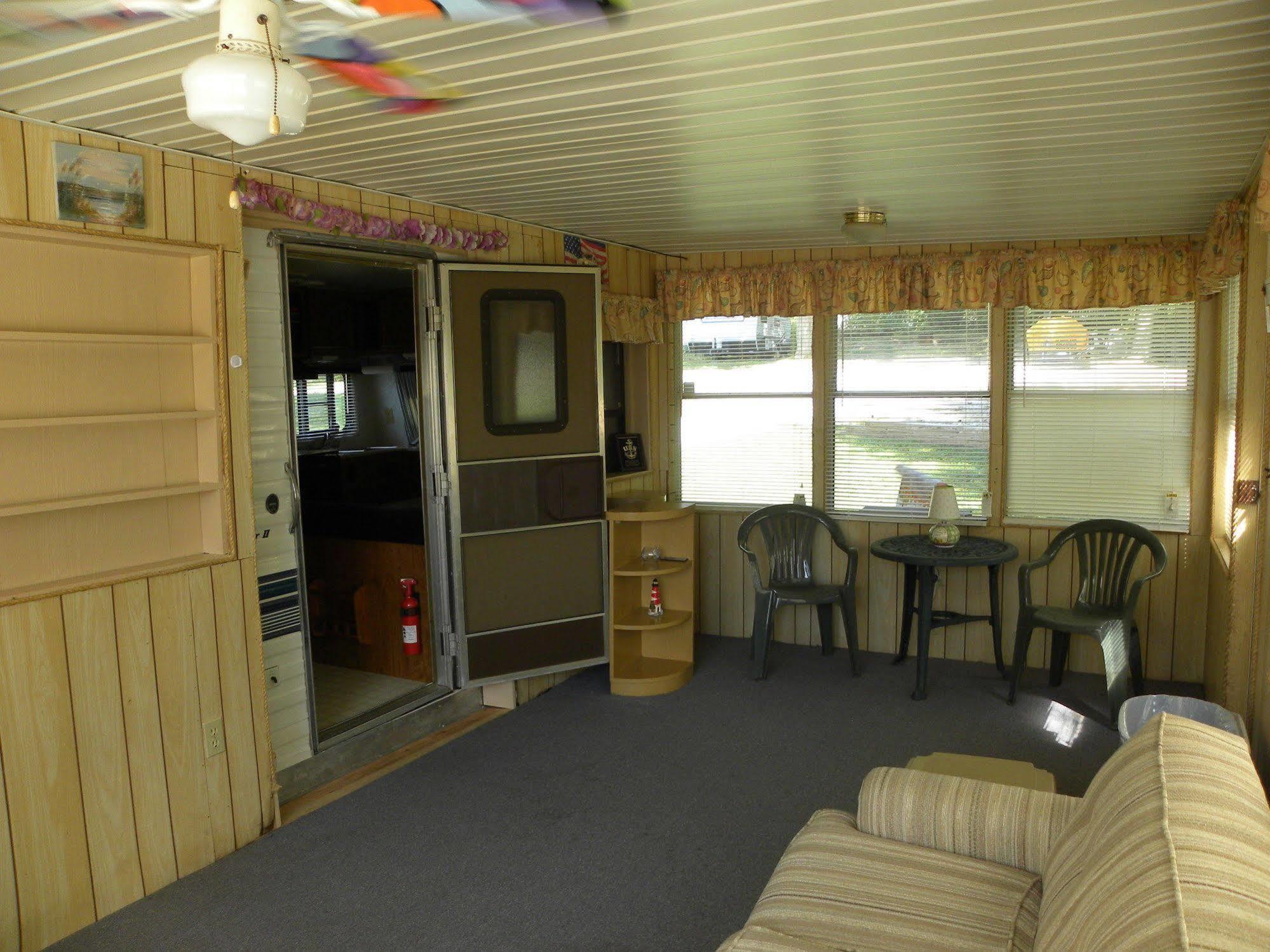 Countryside Campground Apartment Mogadore Exterior photo